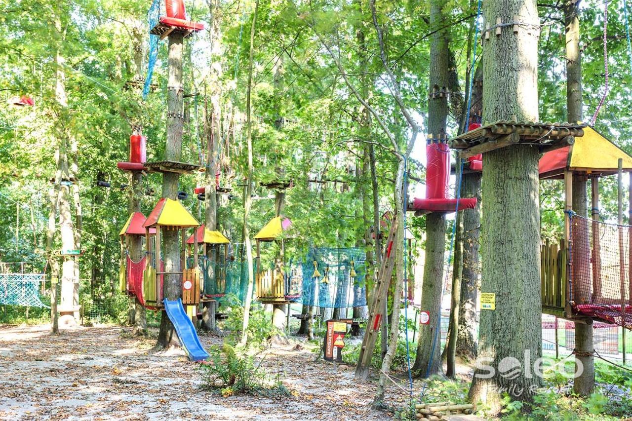 Soleo Family Resort - Domki 3 Min Od Morza - 3 Baseny, 4 Jacuzzi, Sauna, Animacje, Malpi Gaj, 3 Sale Zabaw, 4 Place Zabaw, 2 Restauracje Реваль Экстерьер фото